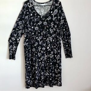 J. Jill Black and White Floral Long Sleeve Dress